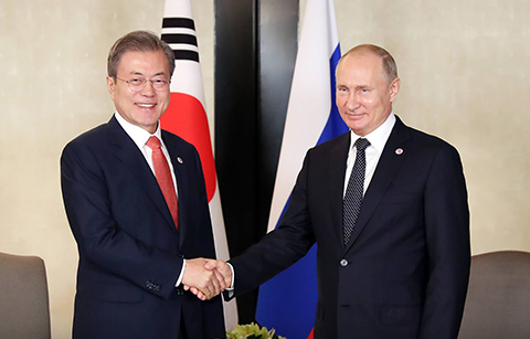 문 대통령 “북한 과감한 비핵화에 러시아가 역할해 달라”