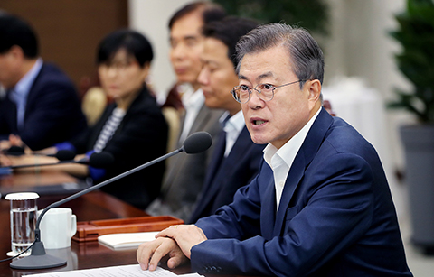 미 정치학자 ‘인내심, 관용 갖춘 문 대통령에 감사’