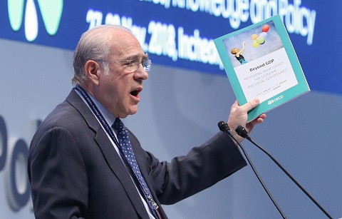 OECD “미래의 웰빙, 포용적 성장에서 찾아야”