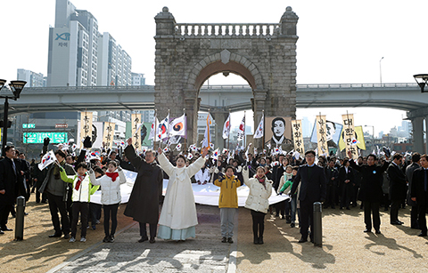 세계 각국 독립기념 행사 풍성