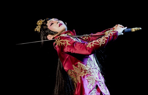 패왕별희: 한중 전통문화가 만나면?