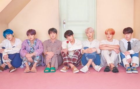 베일 벗은 방탄소년단 신보 ‘페르소나’