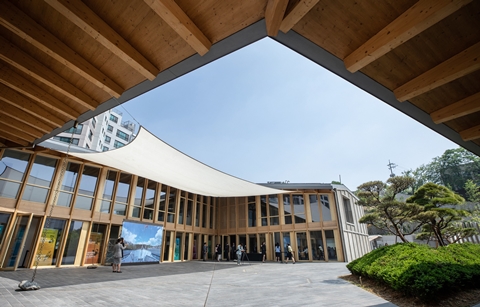 스위스, 한옥을 만나다!