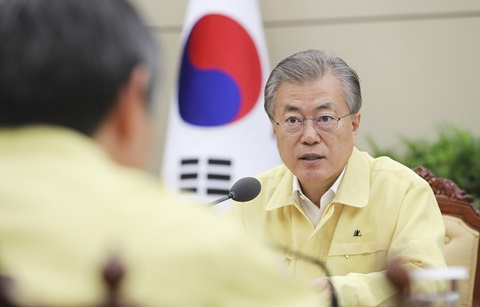 문 대통령, 헝가리 유람선 사고 신속 대응 지시