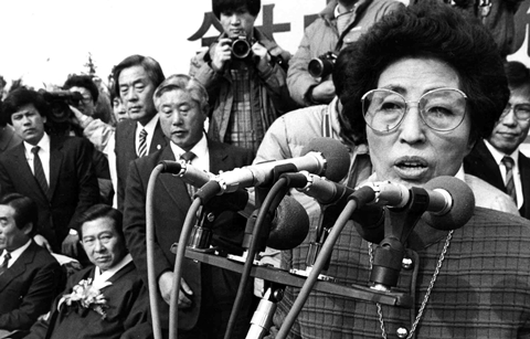 여성∙민주화 운동의 거목, 이희호 여사 별세 