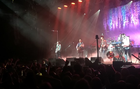 음악은 사람을 이어주는 것