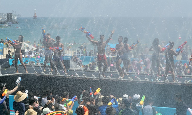 8월 더위 날리는 행사 풍성