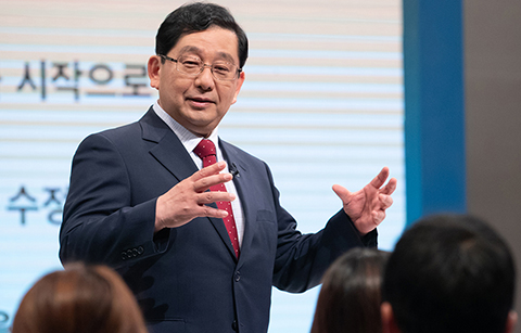 호사카 유지 교수, "일본 경제 제제, 제대로 대응하려면 아베 정권을 알아야"