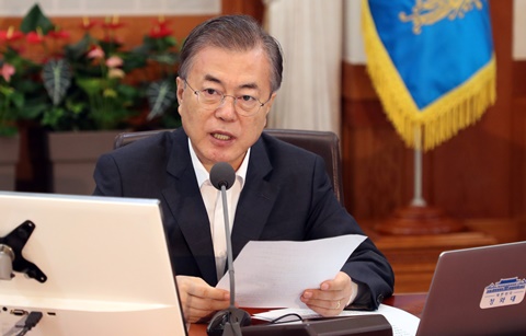 문 대통령, "일본은 과거사에 정직해야"