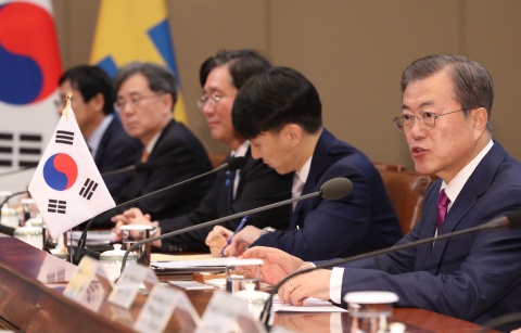 문 대통령, "스웨덴의 한반도 평화 기여에 감사"