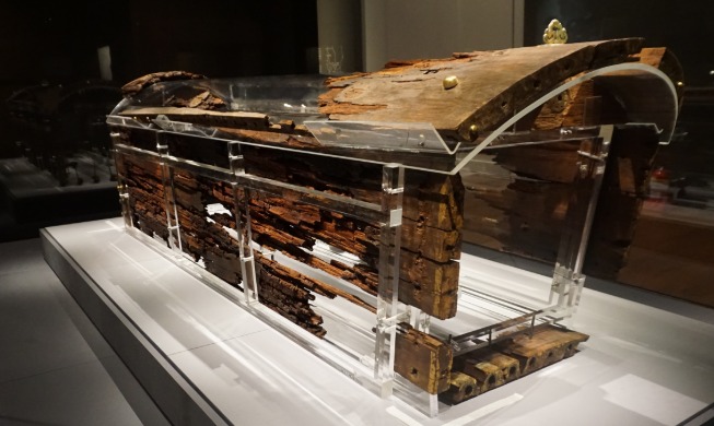 국립익산박물관, 백제 최대의 사찰 미륵사지터에 개관