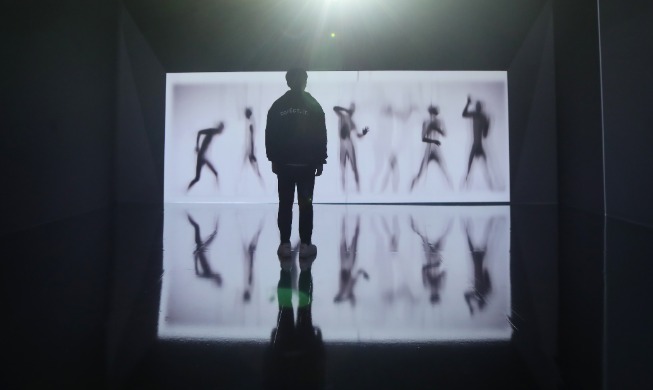 BTS를 현대미술로, "커넥트, BTS" 서울전 개막