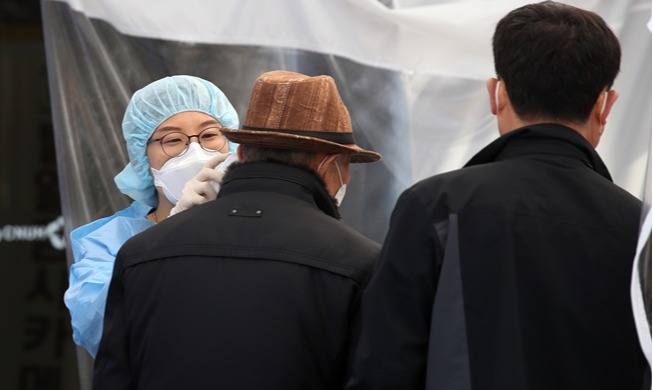 한국이 다른 나라보다 코로나19 환자가 많은 이유?