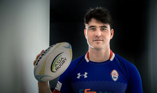 럭비 귀화선수 1호 김진 "내년 올림픽 때 한국 럭비 잠재력 보여줄 것"