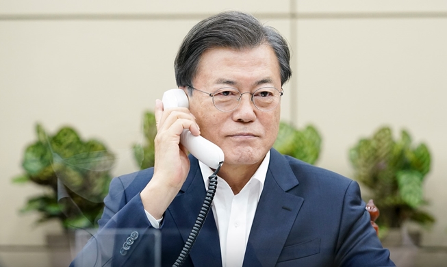 존슨 영국 총리, 내년 G7 정상회의에 문 대통령 공식 초청