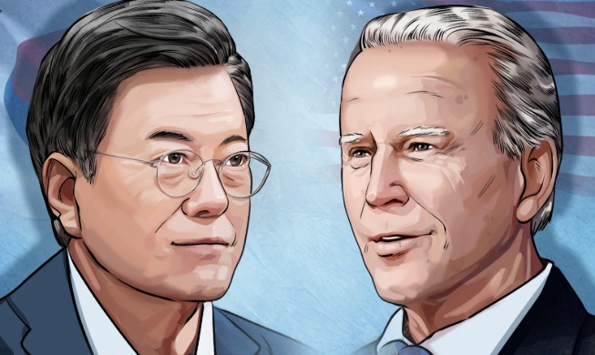 문 대통령, 바이든에 취임 축전…”정상 간 대화 기원”