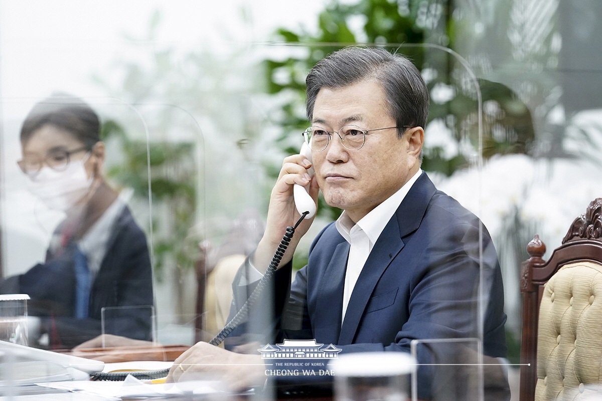 존슨 영국 총리, 문 대통령에 친서···"한국에서 열리는 P4G 정상회의 참석