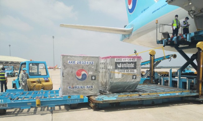 한국산 코로나19 백신, 베트남 도착