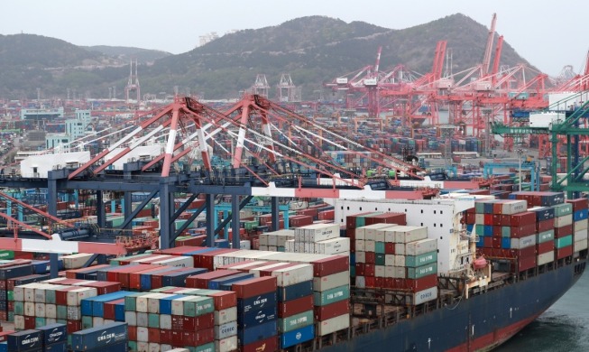 기재부 “문재인 정부 4년, 글로벌 톱 10경제로 도약”