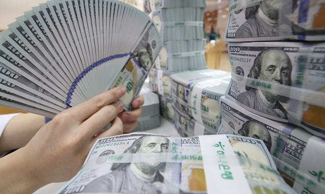 수출 증가하자 거주자 외화예금도 사상 최대치