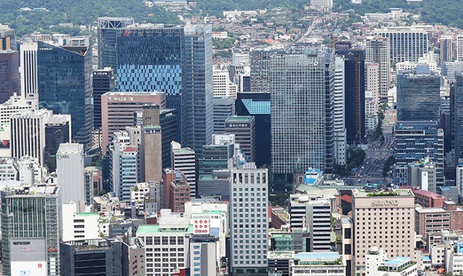 한국은행, 올해 성장률 4%로 상향…3개월 만에 1%p ↑