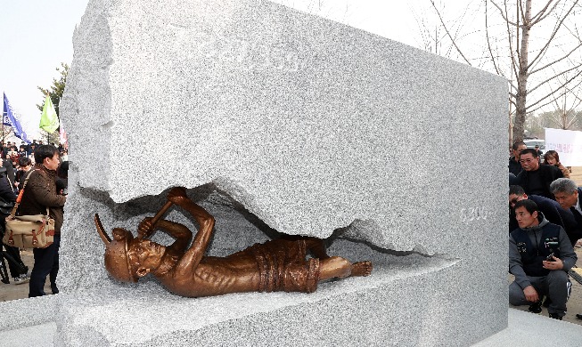 [마크 피터슨 칼럼] 수면 위로 떠오르는 일본의 전쟁범죄: 강제징용