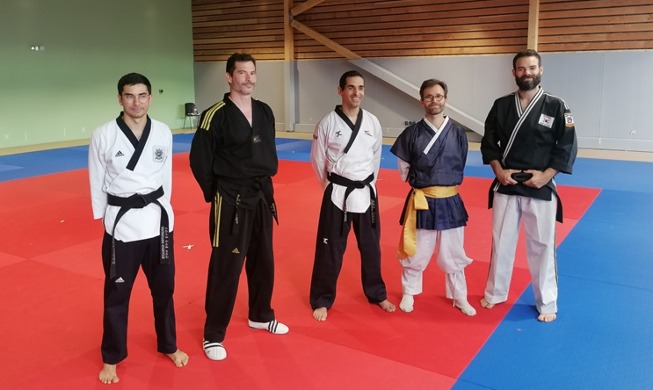 [명예기자단 톱10] 영어, 아랍어, 스페인어 독자 사로잡은 화제의 기사는