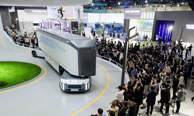 [사진으로 보는 한국] 자율주행 미래 화물차 '트레일러드론'