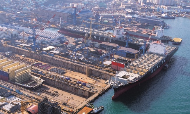 9월 수출 558억 달러...65년 만에 역대 최고치 달성