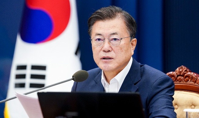 문 대통령, 기시다 일본 총리에 취임 축하 서한···“한일관계 발전 위해 함께 노력”