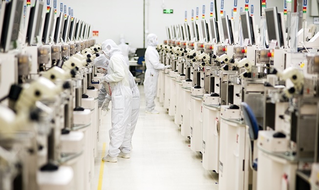 지난해 생산, 소비, 투자 모두 늘어···4년 만에 ‘트리플 증가’