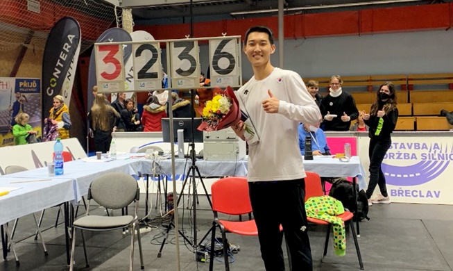 우상혁, 남자 높이뛰기 2021-2022 시즌 실내 세계 랭킹 1위