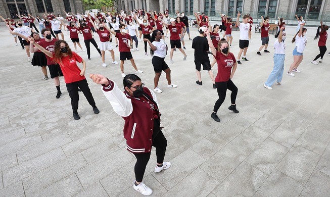 [사진으로 보는 한국] '오늘은 내가 싸이'