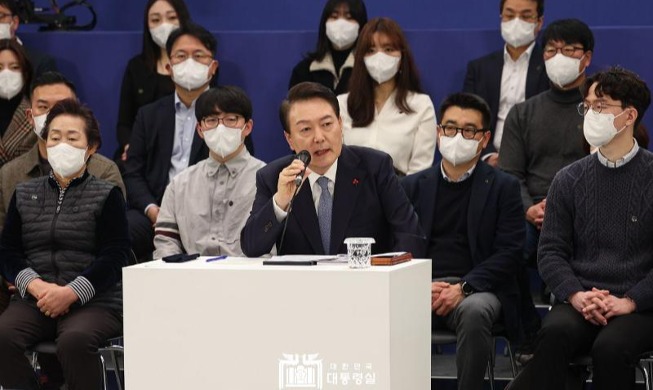 윤 대통령, 국민 패널 100명과 160분간 국정과제 점검