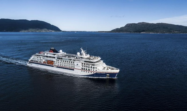 코로나로 막혔던 인천 크루즈 뱃길···3년 5개월 만에 다시 열려