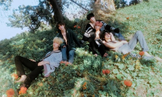 TXT, 빌보드 앨범 차트 1위···K-팝 그룹 다섯 번째