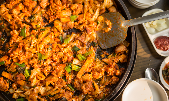 한국 '닭갈비', 세계 최고 볶음 요리 2위