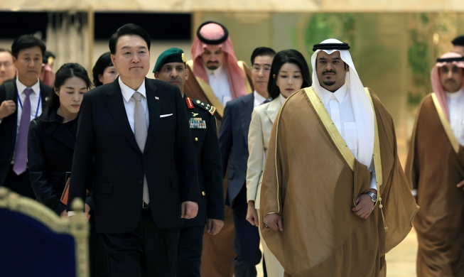 윤 대통령, 사우디 매체 인터뷰···“한-사우디, 공고한 우호협력 관계”