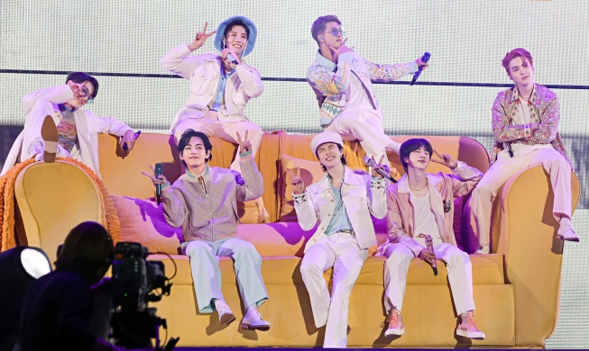 올해 K-팝 음반 누적 수출액 3000억 원···역대 최고치 돌파