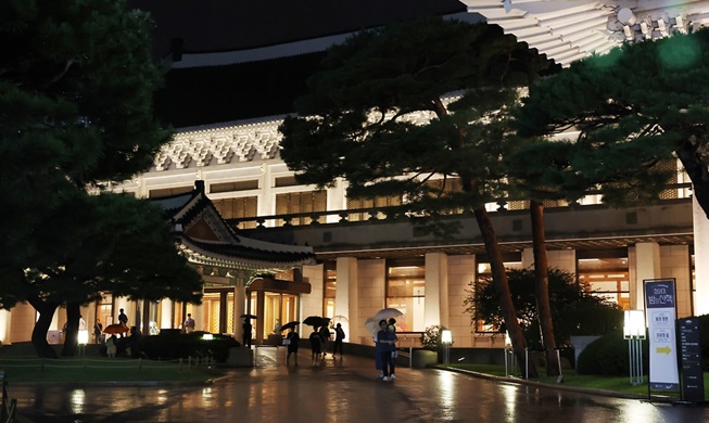 청와대에서 특별한 겨울밤 산책 즐기세요···다음달 6~11일 야간 관람