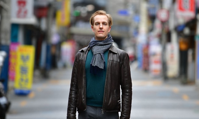 미국인 칼럼니스트 콜린 마샬 