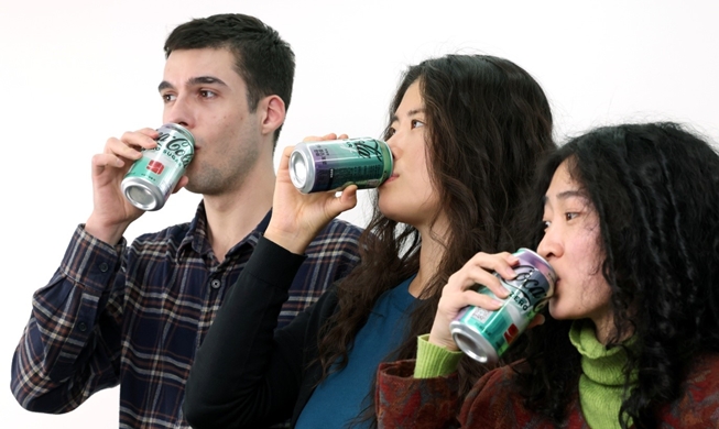 ‘한류’ 이름 단 콜라는 어떤 맛?···글로벌 기업도 한국에 주목