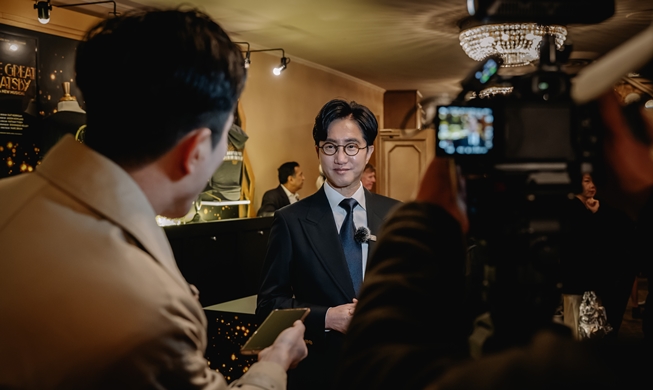 '개츠비'로 브로드웨이 사로잡은 신춘수···