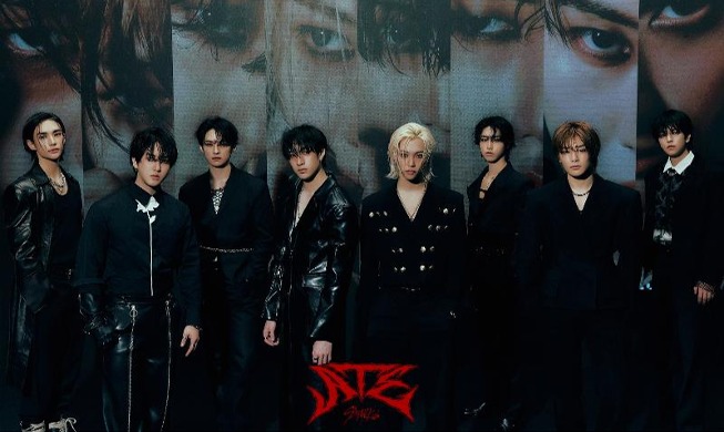 스트레이 키즈, '빌보드 200' 앨범 5연속 1위···BTS 지민 2위