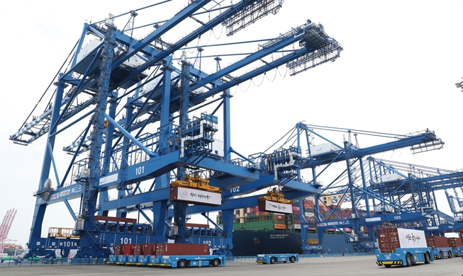 수출 10개월 연속 증가···무역수지 14개월 지속 흑자