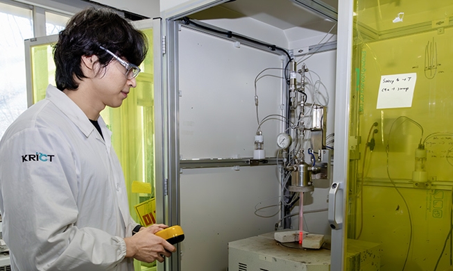 탄소 배출 없이 수소 생산··· 화학연, 액체 금속촉매 개발