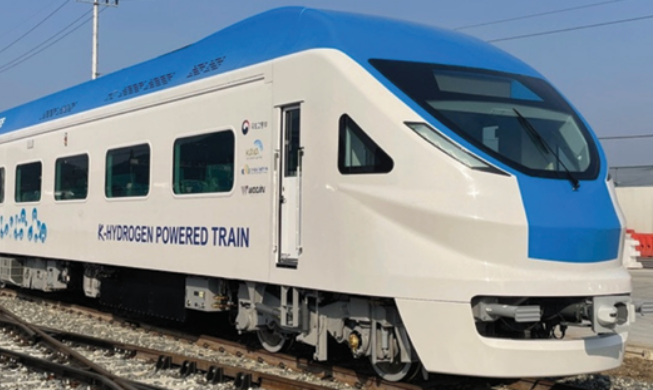 국토부, 친환경 수소열차 실증 착수 ···