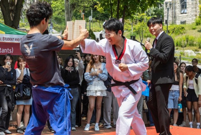 [사진으로 보는 한국] 한국의 힘 알리는 태권도 시범