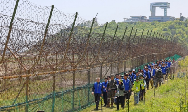 남과 북, 두 개의 고성 DMZ···분단의 상징에서 평화의 관문으로