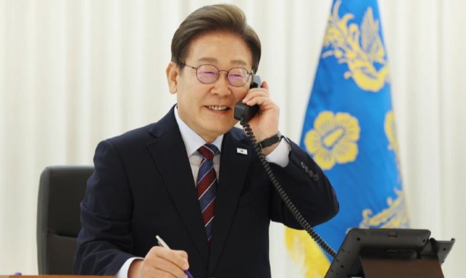 한미 정상 첫 통화···